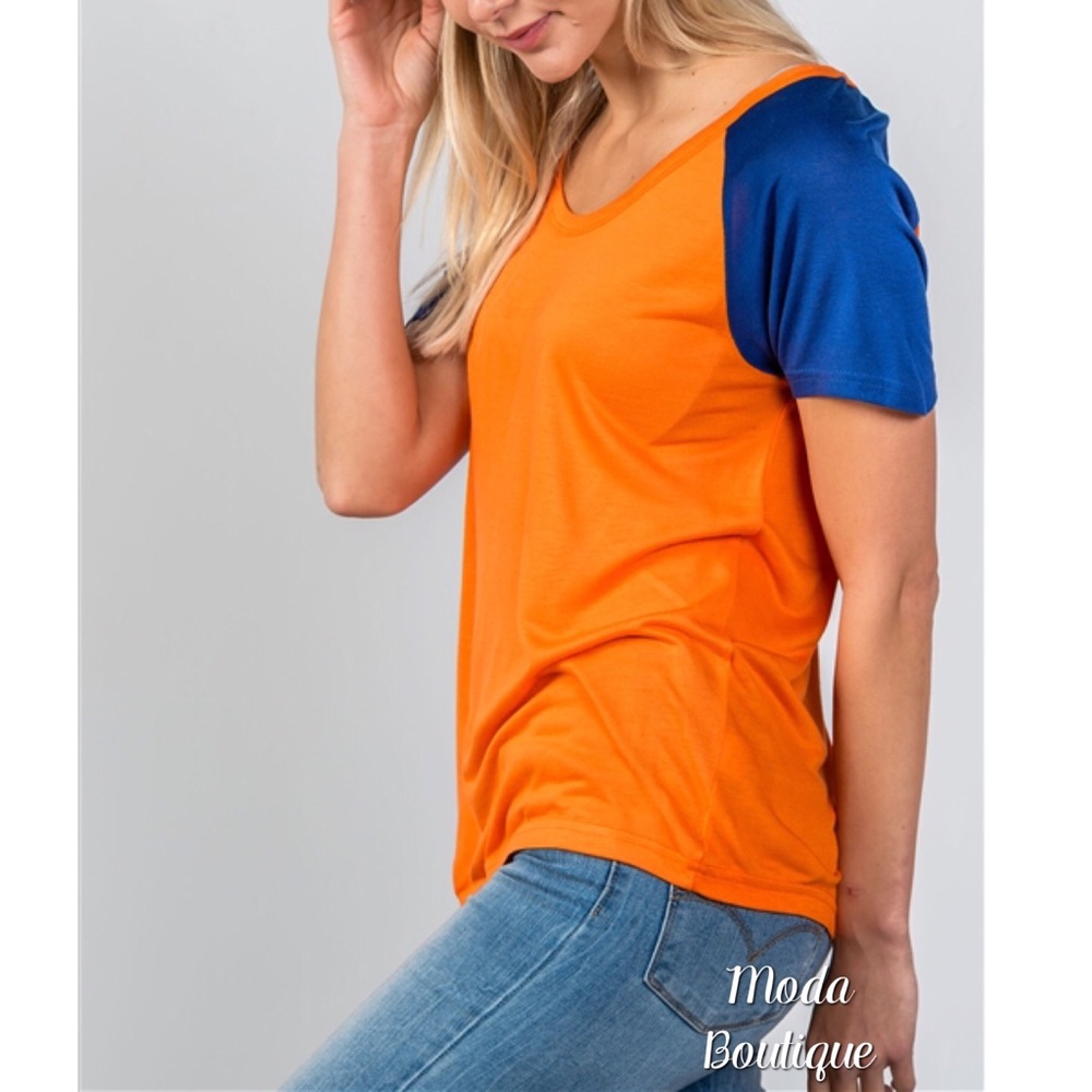SOLD OUT! Orange & Blue Tee๐๐ - Picture 4 of 7